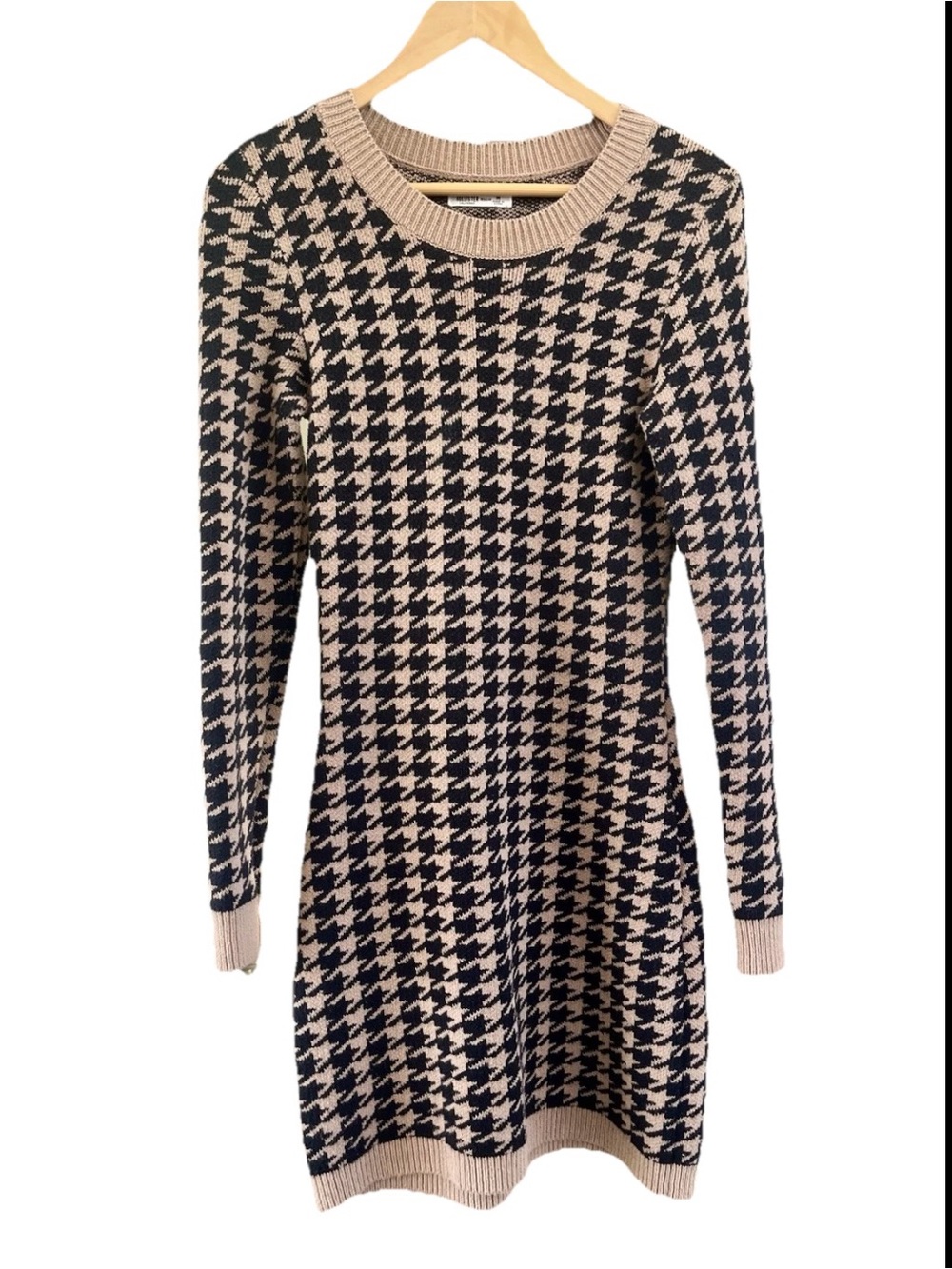 Hollister Houndstooth Knit Sweater Dress Black Tan Long Sleeve Medium Mini